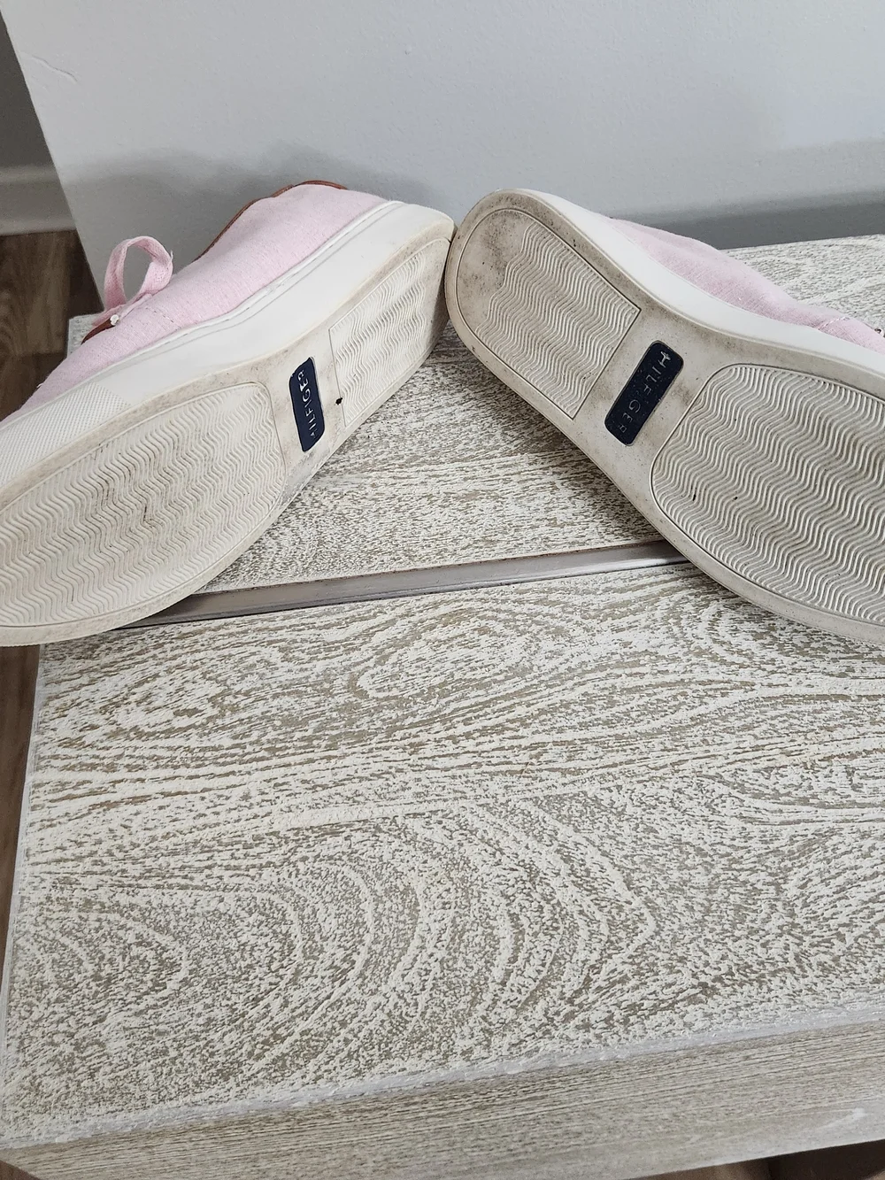 Tommy Hilfiger Pink Canvas Men's Lace-Up Sneakers